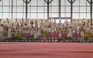 Mus'O Party, les enfants les bras levés
