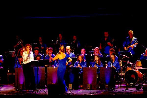 Duo de chanteuses, concert de Sémeac